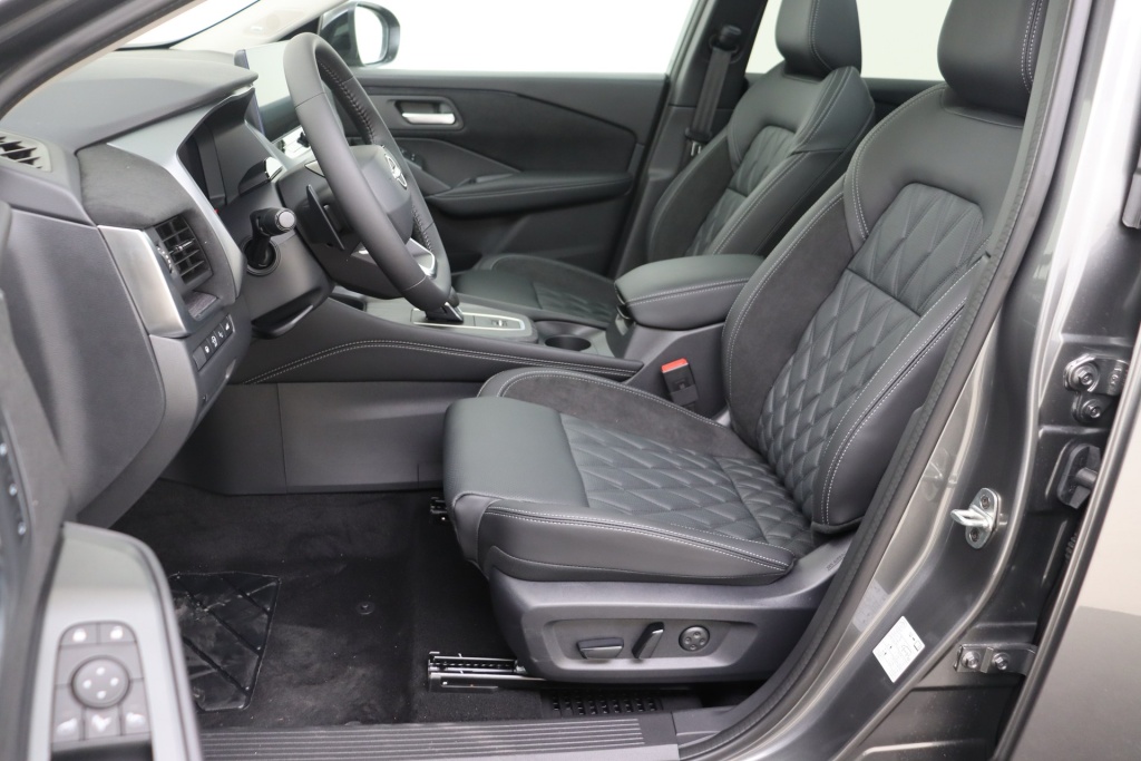 NISSAN Qashqai TEKNA PLUS +  Pano  (MY26) 1.3 DIG-T MHEV 158 hp AT 2WD - ref: 7-73176 - Photo 13