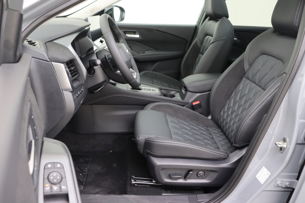 NISSAN Qashqai TEKNA PLUS +  Pano  (MY26) 1.3 DIG-T MHEV 158 hp AT 2WD - ref: 7-73186 - Photo 13