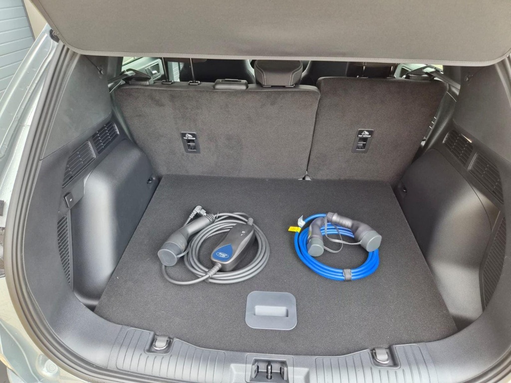 FORD Kuga Titanium 2.5 Plug-in Hybrid Gasoline 242hp - ref: 7-73358 - Photo 9