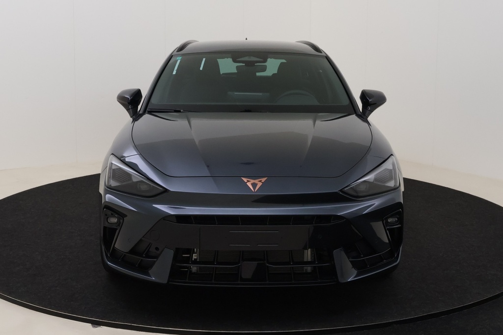 CUPRA Leon Sportstourer Impulse Light 1,5 eTSI 150 hp DSG7 - ref: 7-73445 - Photo 2