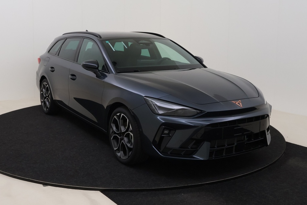 CUPRA Leon Sportstourer Impulse Light 1,5 eTSI 150 hp DSG7 - ref: 7-73445 - Photo 3