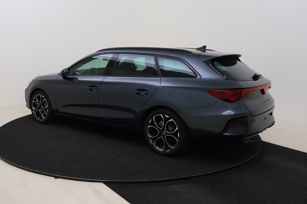 CUPRA Leon Sportstourer Impulse Light 1,5 eTSI 150 hp DSG7 - ref: 7-73445 - Photo 8