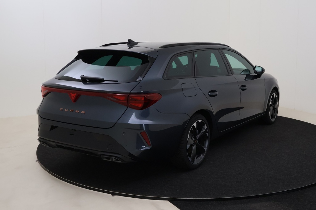 CUPRA Leon Sportstourer Impulse 1,5 eTSI 150 hp DSG7 - ref: 7-73446 - Photo 6