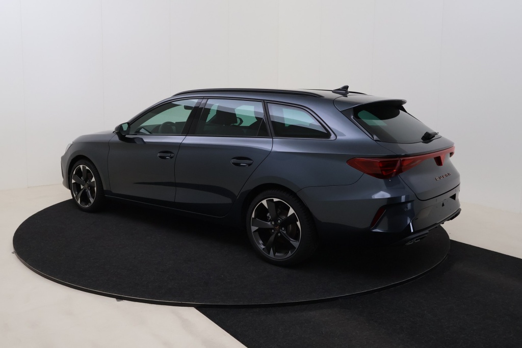 CUPRA Leon Sportstourer Impulse 1,5 eTSI 150 hp DSG7 - ref: 7-73446 - Photo 8