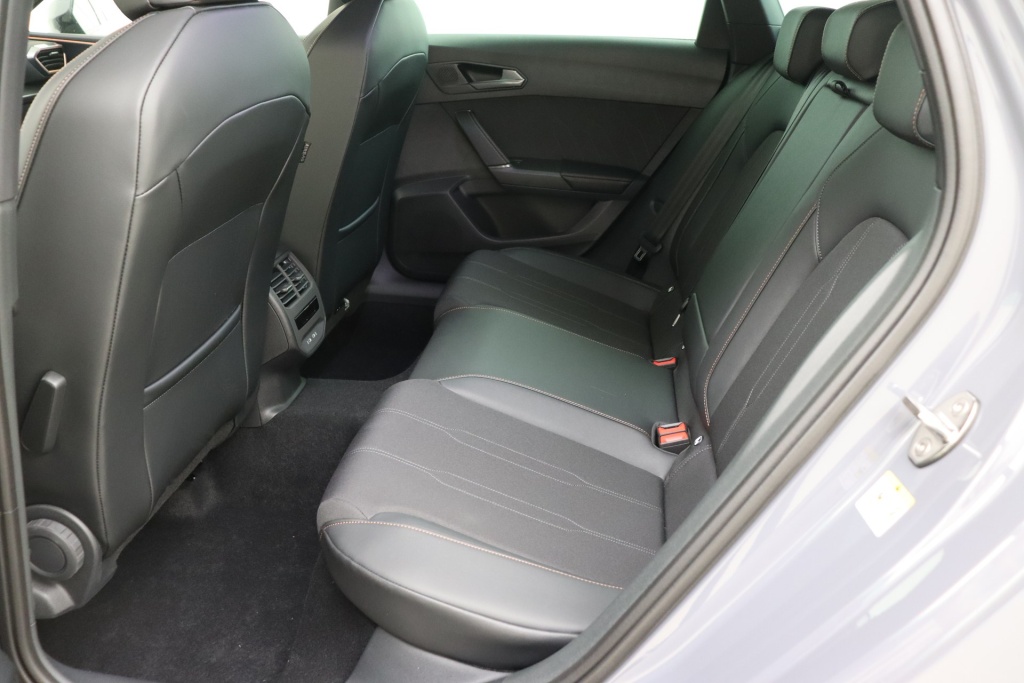 CUPRA Leon Sportstourer Impulse 1,5 eTSI 150 hp DSG7 - ref: 7-73448 - Photo 16