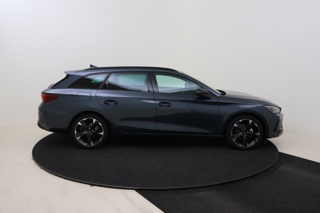 CUPRA Leon Sportstourer Impulse 1,5 eTSI 150 hp DSG7 - ref: 7-73449 - Photo 4