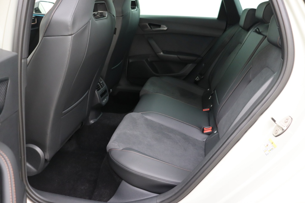 CUPRA Leon Sportstourer Impulse Plus 1,5 eTSI 150 hp DSG7 - ref: 7-73452 - Photo 16