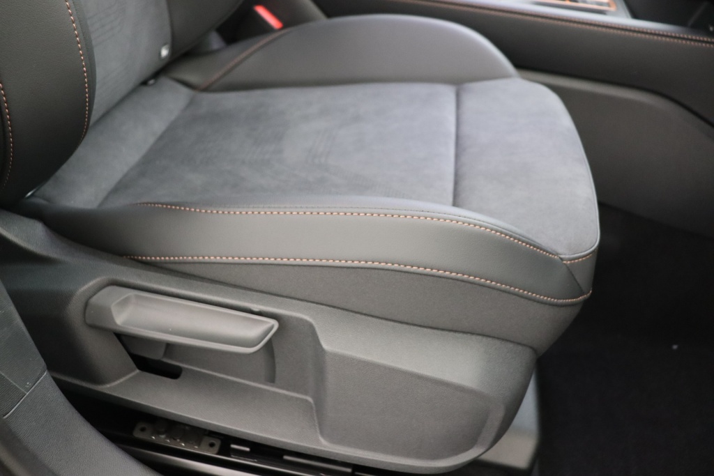CUPRA Leon Sportstourer Impulse Plus 1,5 eTSI 150 hp DSG7 - ref: 7-73549 - Photo 15