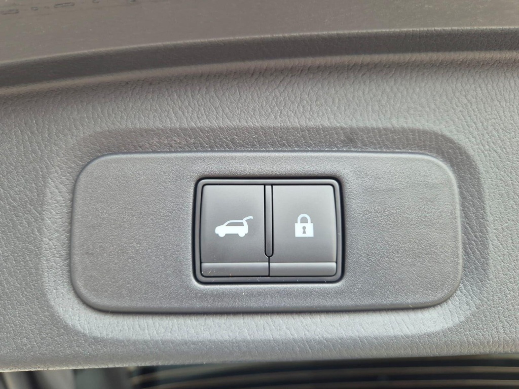 NISSAN Qashqai Tekna 1.3 Gasoline 158hp - ref: 7-73715 - Photo 12