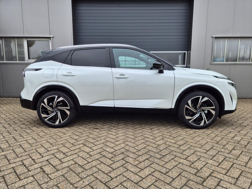 NISSAN Qashqai Tekna 1.3 Gasoline 158hp - ref: 7-73715 - Photo 6