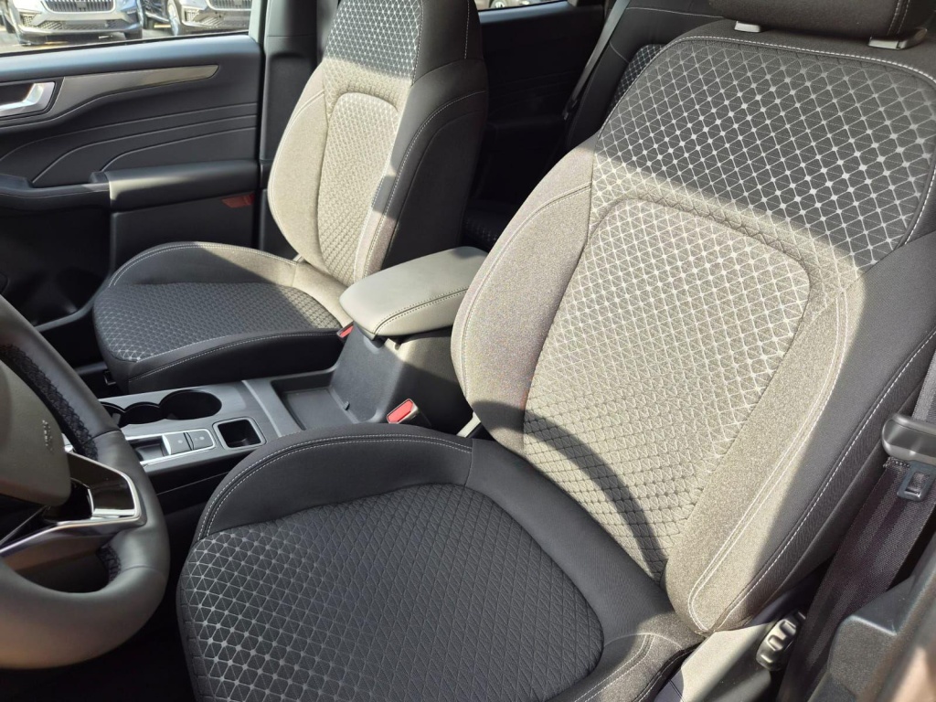 FORD Kuga Titanium 2.5 Plug-in Hybrid Gasoline 242hp - ref: 7-74483 - Photo 13