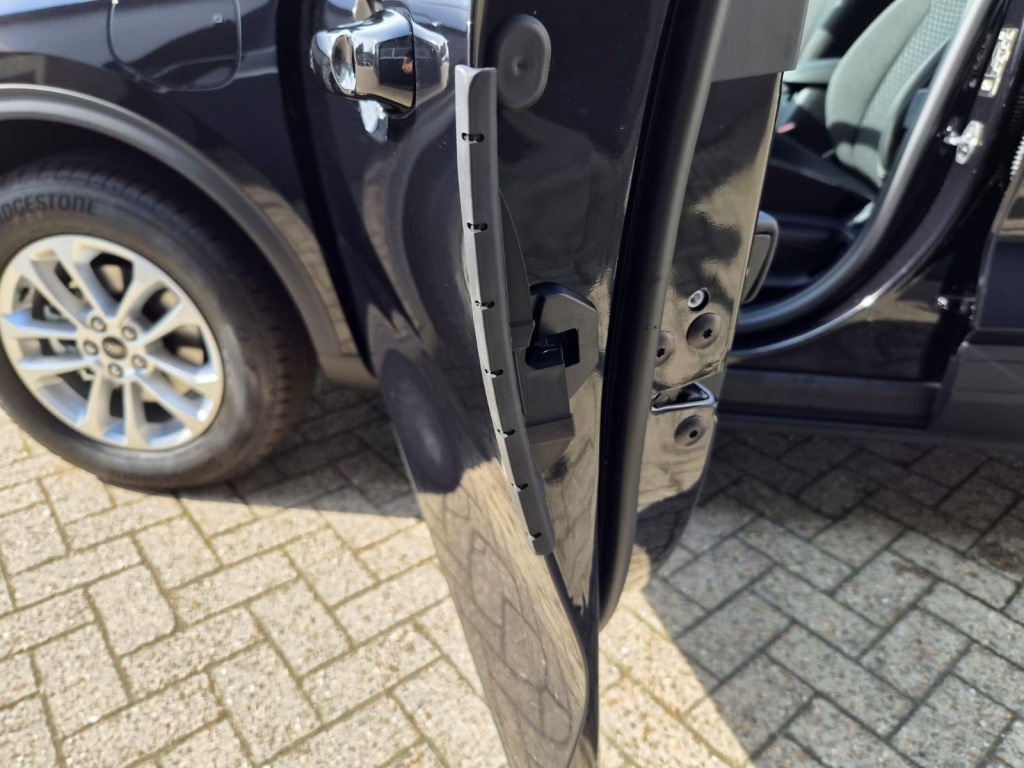 FORD Kuga Titanium 2.5 Plug-in Hybrid Gasoline 242hp - ref: 7-74483 - Photo 15
