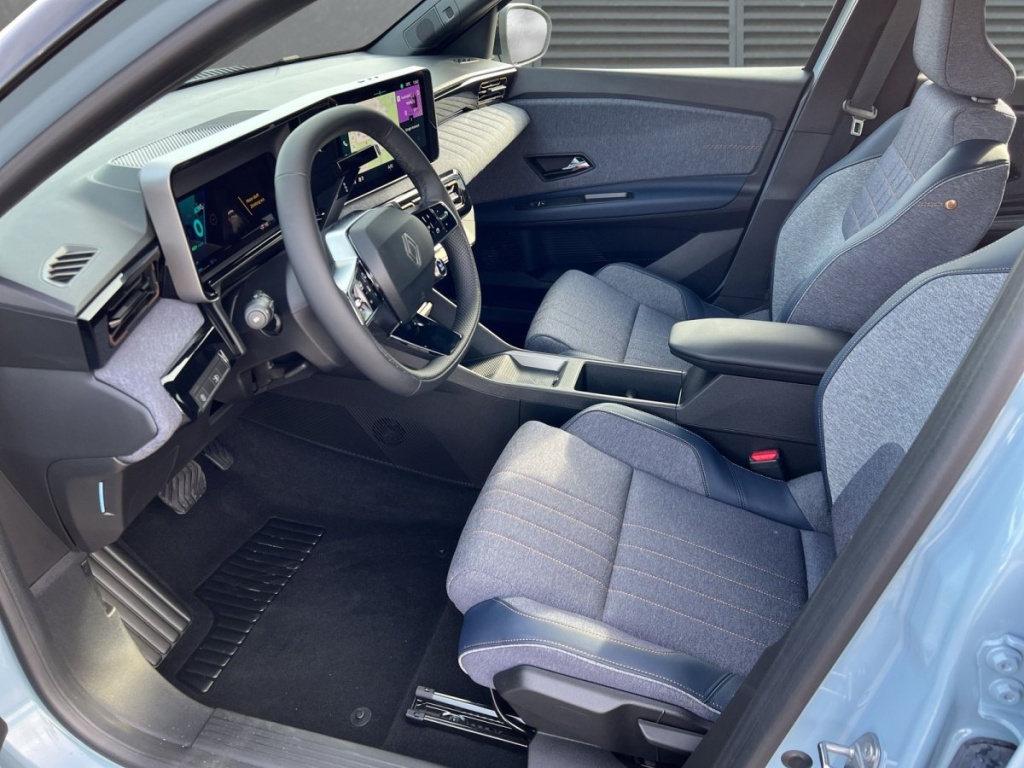 RENAULT R4 Techno E-Tech 150 Comfort Range - ref: 7-74497 - Photo 4