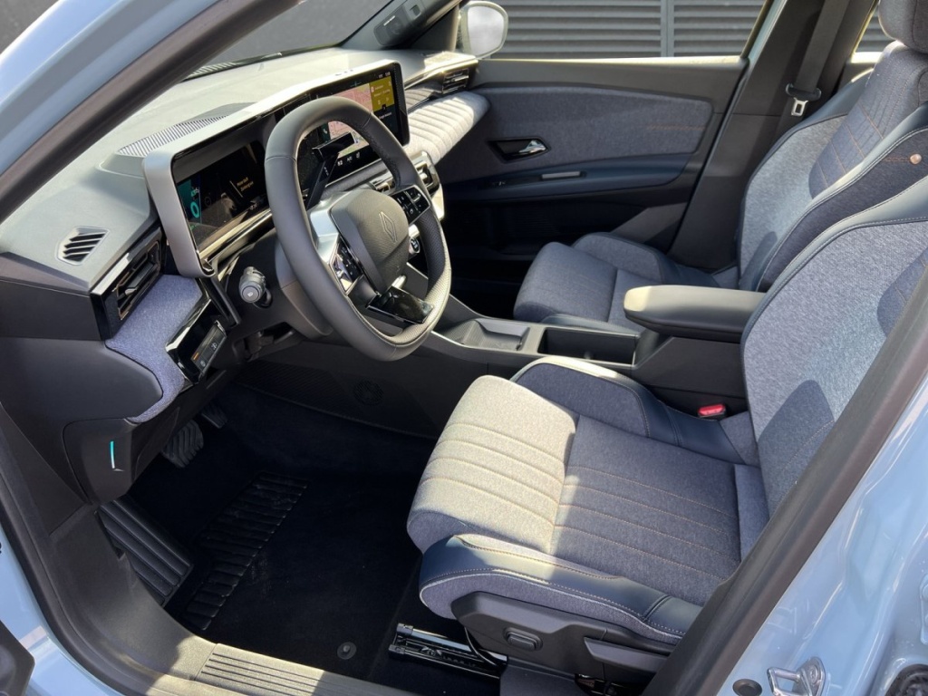 RENAULT R4 Techno E-Tech 150 Comfort Range - ref: 7-74498 - Photo 4