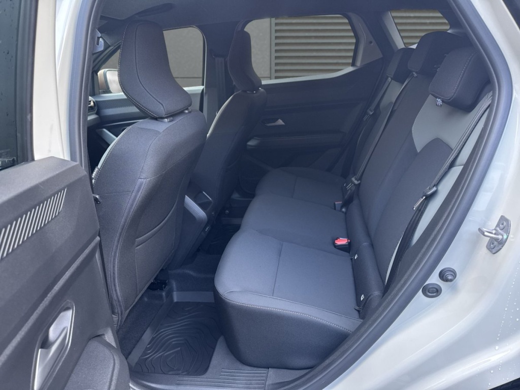 DACIA Duster Extreme Full-Hybrid 140 (1.6) 104 kW - ref: 7-74529 - Photo 6