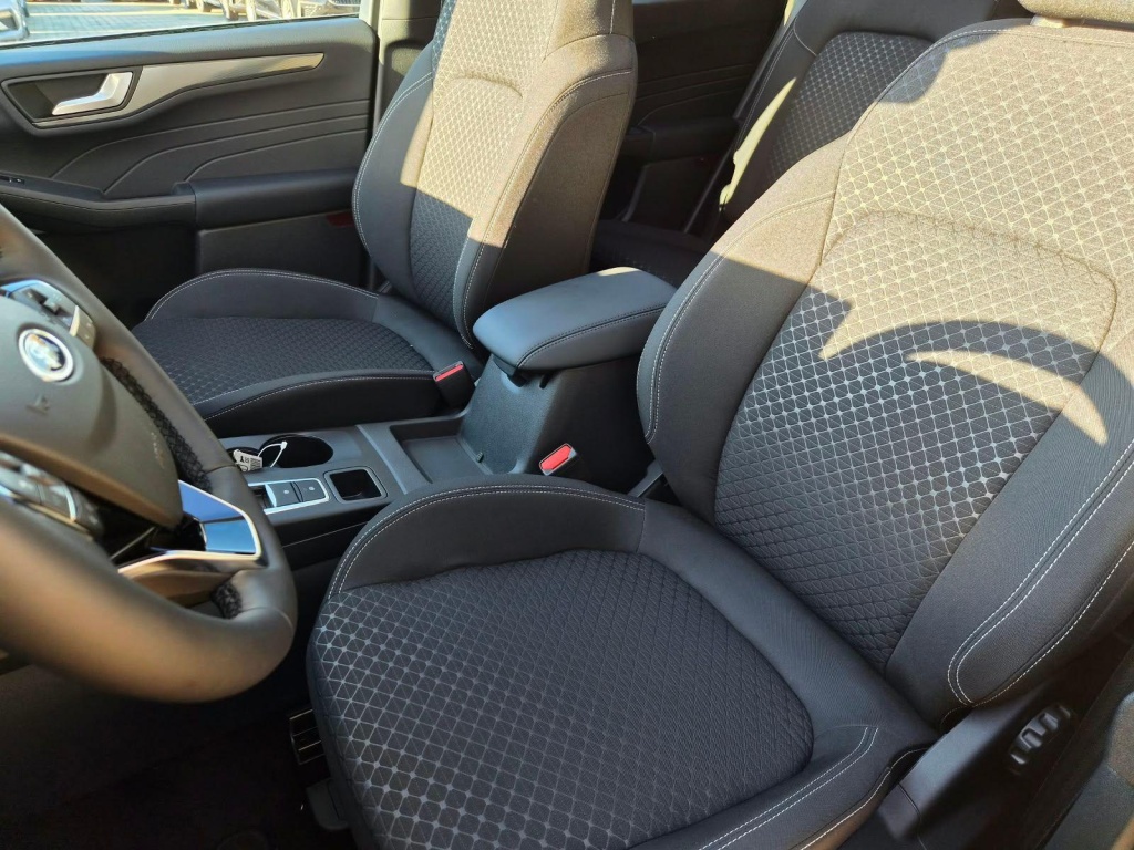 FORD Kuga Titanium 2.5 Plug-in Hybrid Gasoline 242hp - ref: 7-74553 - Photo 13