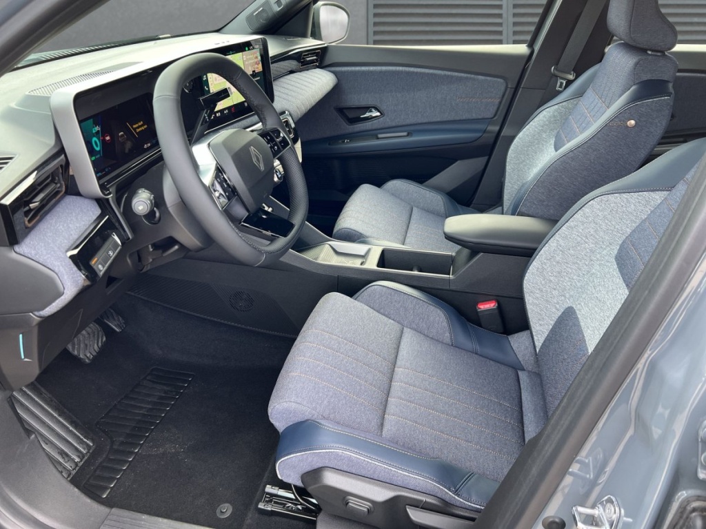 RENAULT R4 Techno E-Tech 150 Comfort Range - ref: 7-75268 - Photo 4