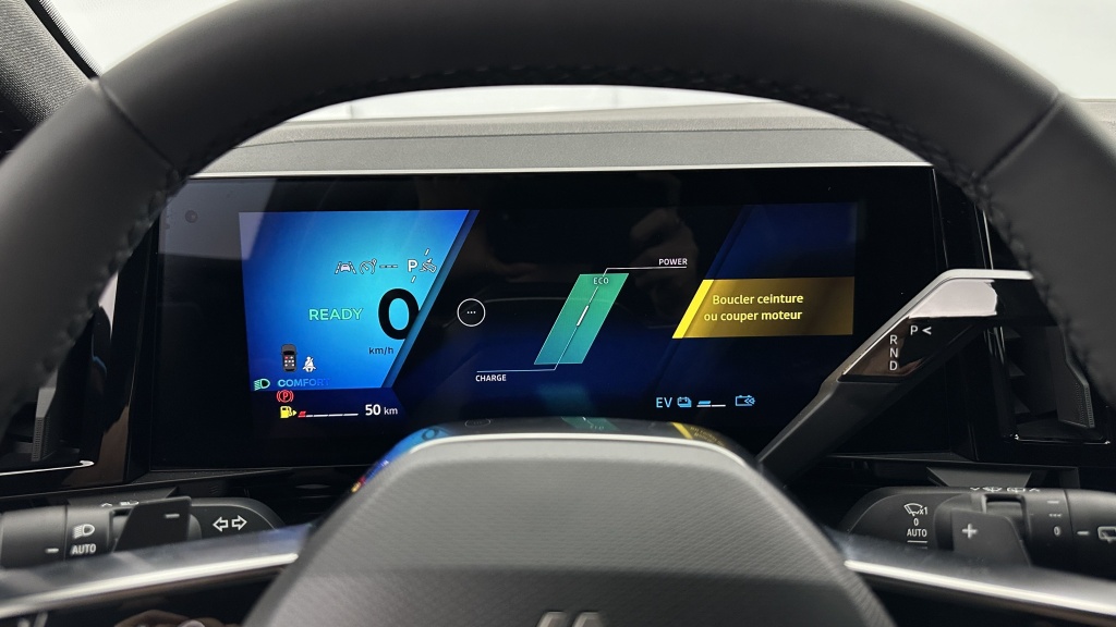 RENAULT Espace VI E-Tech full hybrid 200ch Techno - ref: 8-GLI00001576 - Photo 16