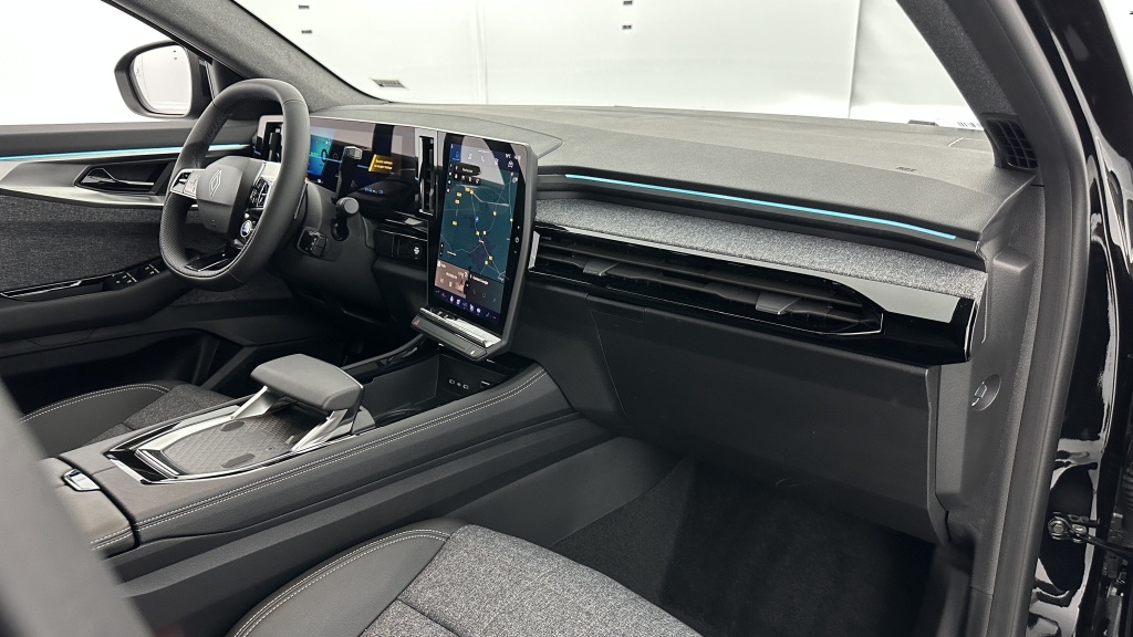 RENAULT Espace VI E-Tech full hybrid 200ch Techno - ref: 8-GLI00001581 - Photo 8