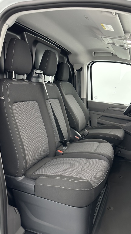 VOLKSWAGEN Transporter T7 Van L1 2.0 TDI 150ch Business BVA8 - ref: 8-GLI00007686 - Photo 13