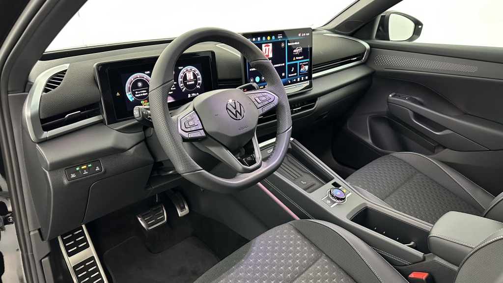 VOLKSWAGEN T-Roc 1.5 eTSI EVO2 Hybrid 150ch R-Line DSG7 - ref: 8-GLI00010015 - Photo 6