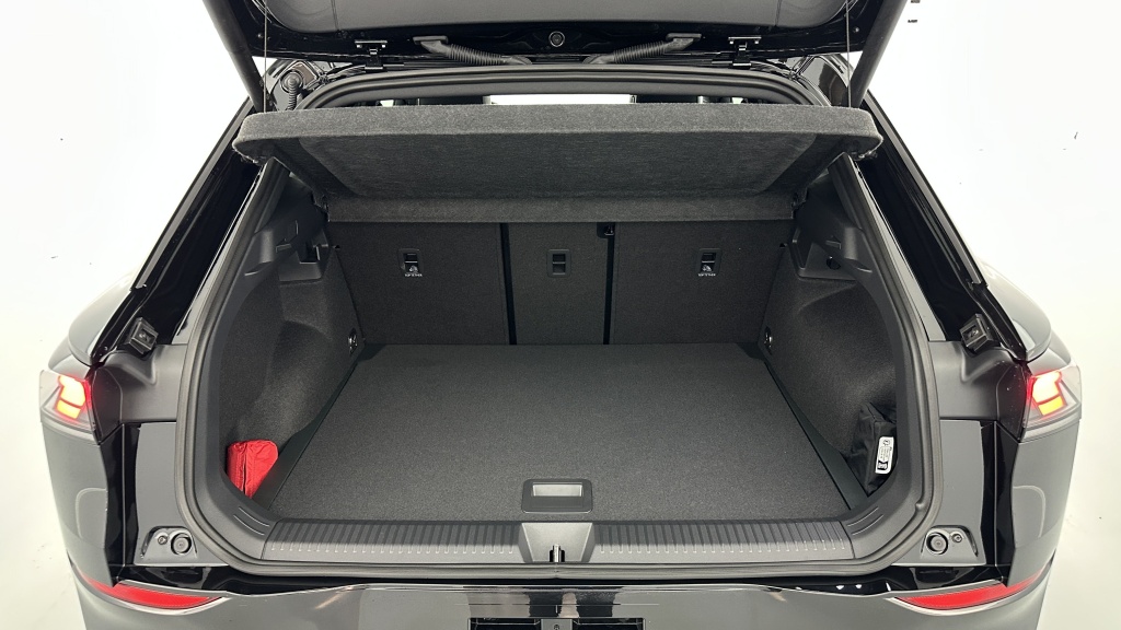 VOLKSWAGEN T-Roc 1.5 eTSI EVO2 Hybrid 150ch R-Line DSG7 - ref: 8-GLI00010016 - Photo 10