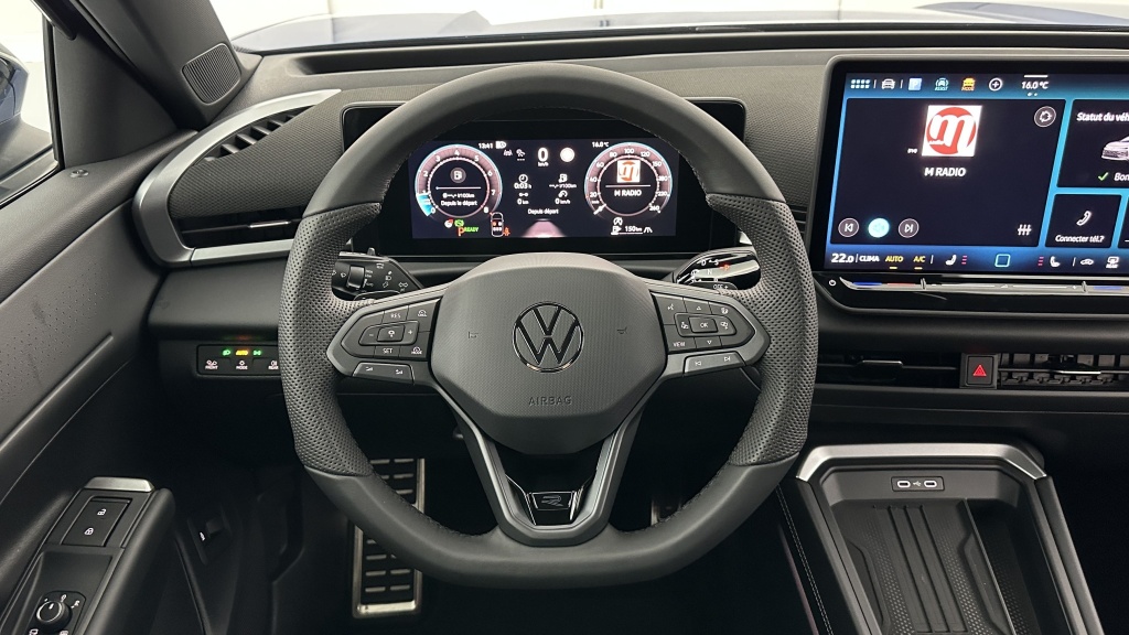 VOLKSWAGEN T-Roc 1.5 eTSI EVO2 Hybrid 150ch R-Line DSG7 - ref: 8-GLI00010017 - Photo 14