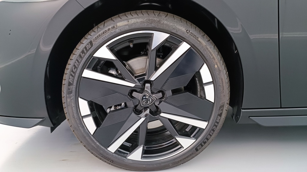 PEUGEOT 308 III(2) 1.5 BlueHDi 130ch GT Exclusive EAT8 - ref: 8-GLI00026503 - Photo 12