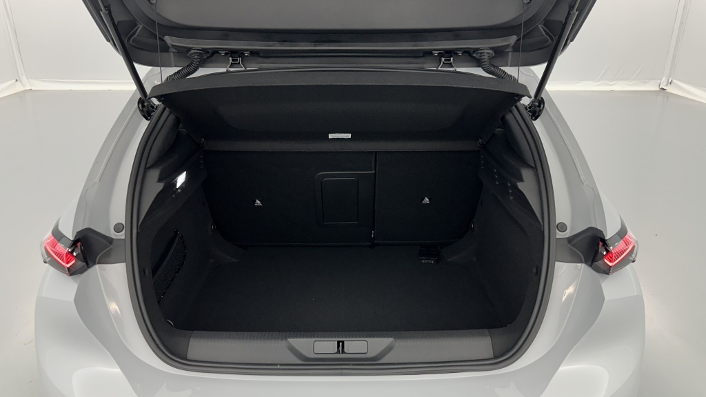 PEUGEOT 308 III(2) 1.5 BlueHDi 130ch GT Exclusive EAT8 - ref: 8-GLI00026504 - Photo 10