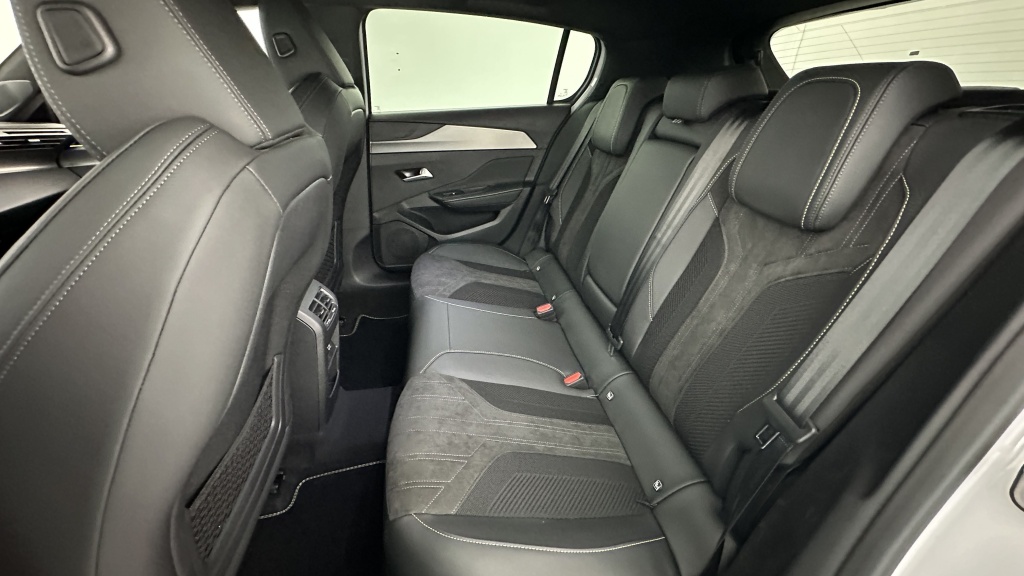 PEUGEOT 308 III(2) 1.5 BlueHDi 130ch GT Exclusive EAT8 - ref: 8-GLI00026504 - Photo 9