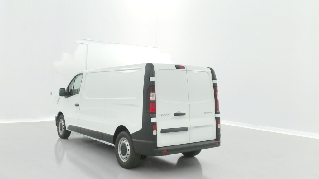 RENAULT Trafic L2H1 3000 2.0 dCi 150ch Advance - ref: 8-GLI00026543 - Photo 5