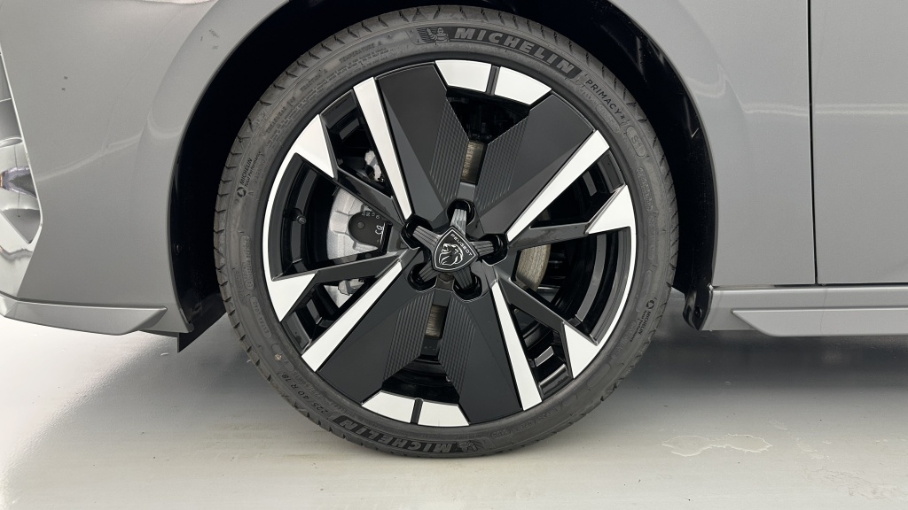PEUGEOT 308 SW III(2) 1.5 BlueHDi 130ch GT Exclusive EAT8 - ref: 8-GLI00026593 - Photo 12
