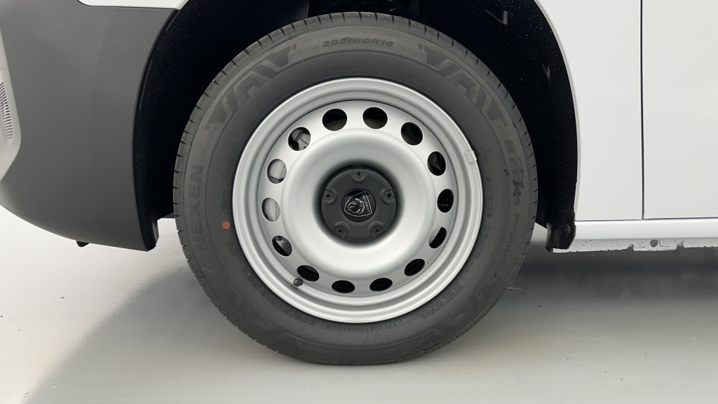 PEUGEOT Partner M 1.5 BlueHDI 130ch EAT8 - ref: 8-GLI00029120 - Photo 10