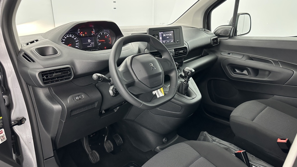 DANGEL Partner M 650 1.5 BlueHDi 130ch 4WD by DANGEL - ref: 8-GLI00032209 - Photo 6