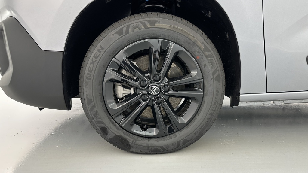 CITROEN Berlingo M 1.5 BlueHDi 130ch Plus EAT8 - ref: 8-GLI00035032 - Photo 11