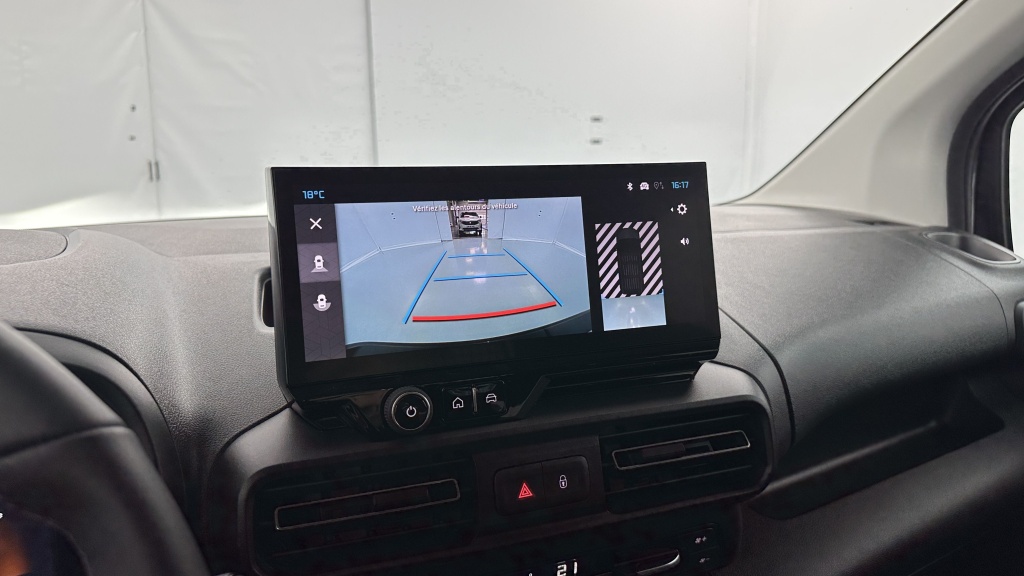 CITROEN Berlingo M 1.5 BlueHDi 130ch Plus EAT8 - ref: 8-GLI00035033 - Photo 17