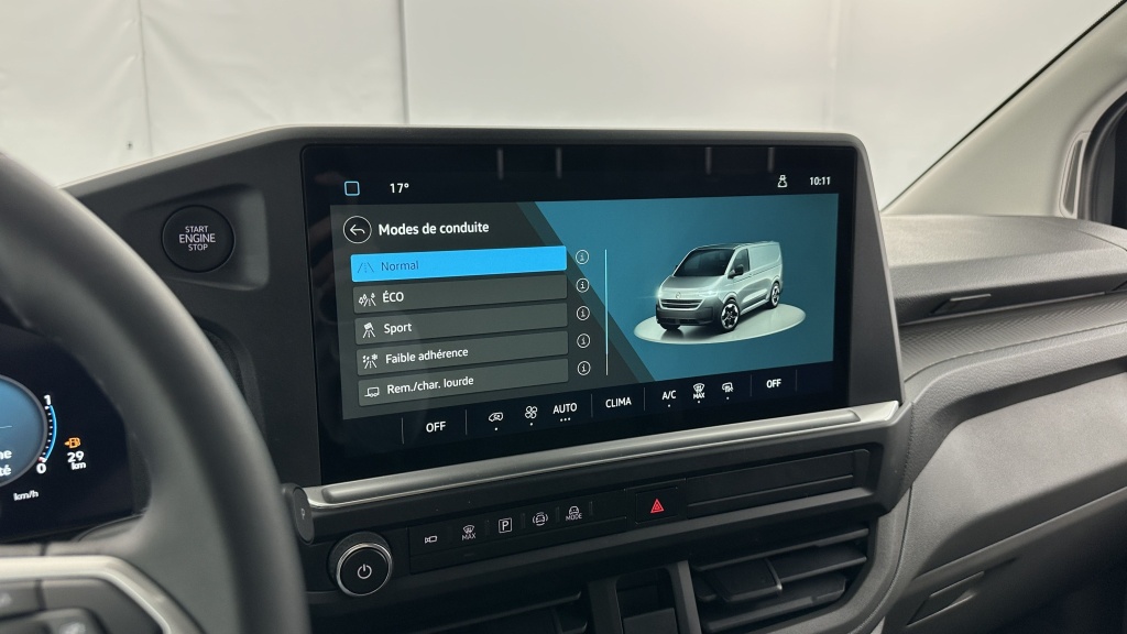 VOLKSWAGEN Transporter T7 L1H1 2.0 TDI 150ch Business BVA8 - ref: 8-GLI00035053 - Photo 16