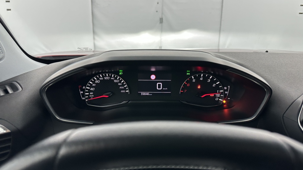 PEUGEOT 2008 II 1.5 BlueHDi 110ch Allure - ref: 8-GLI00035106 - Photo 15