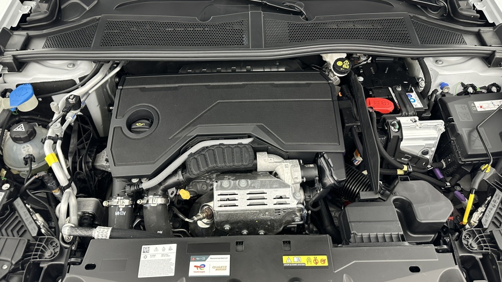 PEUGEOT 308 SW III 1.2 Hybrid 145ch Allure e-DCS6 - ref: 8-GLI00036214 - Photo 11