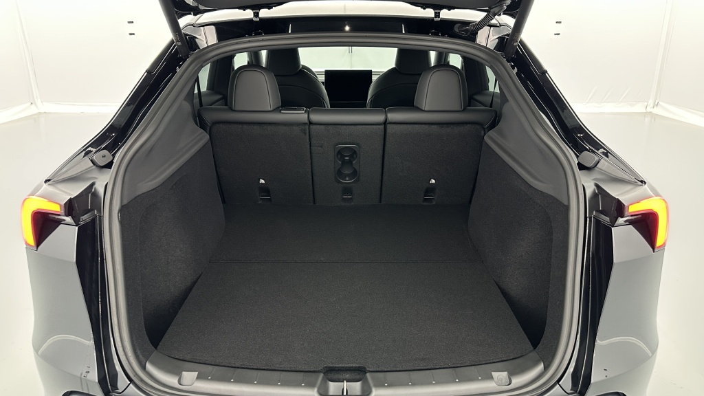 TESLA Model Y Standard Propulsion (534km) - ref: 8-GLI00043345 - Photo 10