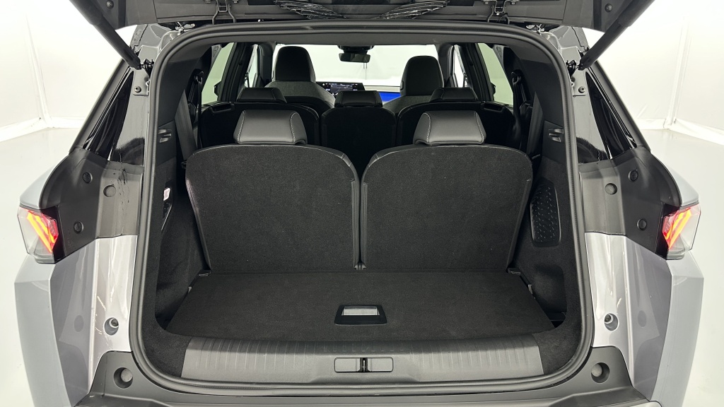 PEUGEOT 5008 III 1.2 Hybrid 145ch GT e-DCS6 - ref: 8-GLI00044774 - Photo 11