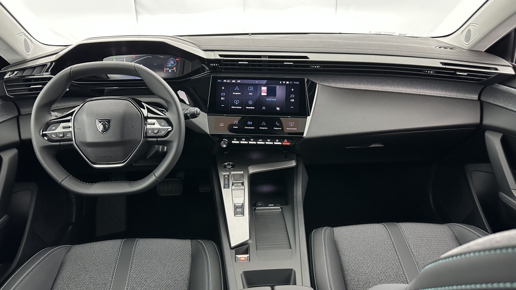 PEUGEOT 308 SW III 1.2 Hybrid 145ch Allure e-DCS6 - ref: 8-GLI00044798 - Photo 7