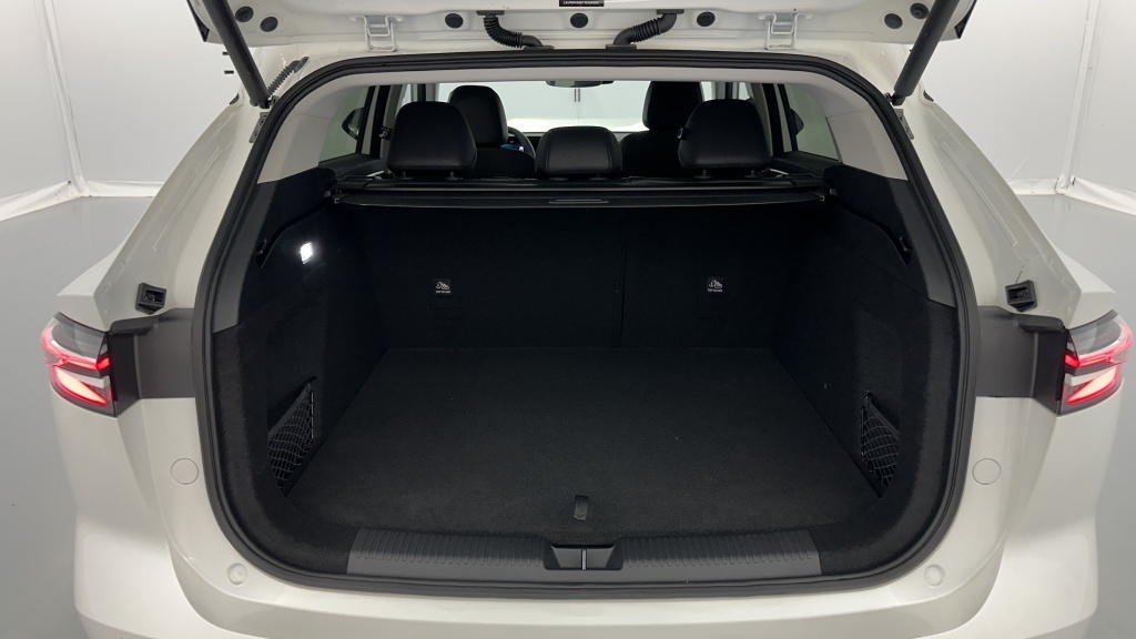MG EHS 1.5 Hybrid+ 224ch Luxury - ref: 8-GLI00045121 - Photo 10