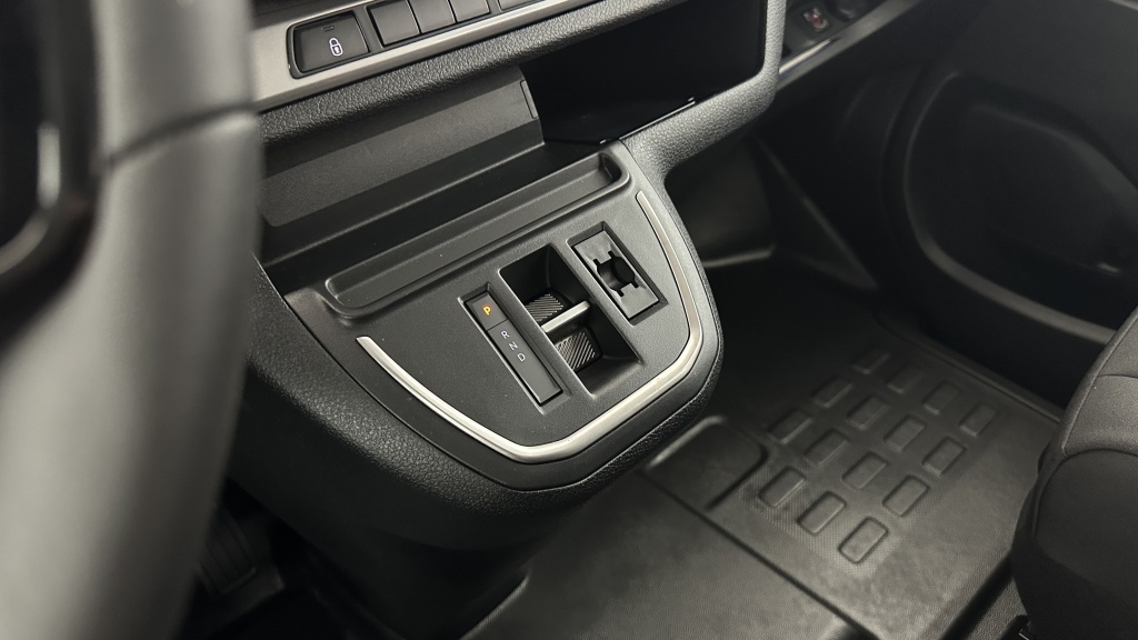 FIAT Scudo Cabine Approfondie M 2.0 BlueHDi 180ch Pack Premium Connect EAT8 - ref: 8-GLI00046188 - Photo 15