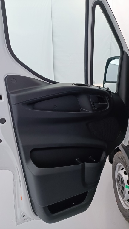 IVECO Daily 35S16BA8 2.3 12m³ 160ch - ref: 8-GLI00046364 - Photo 17