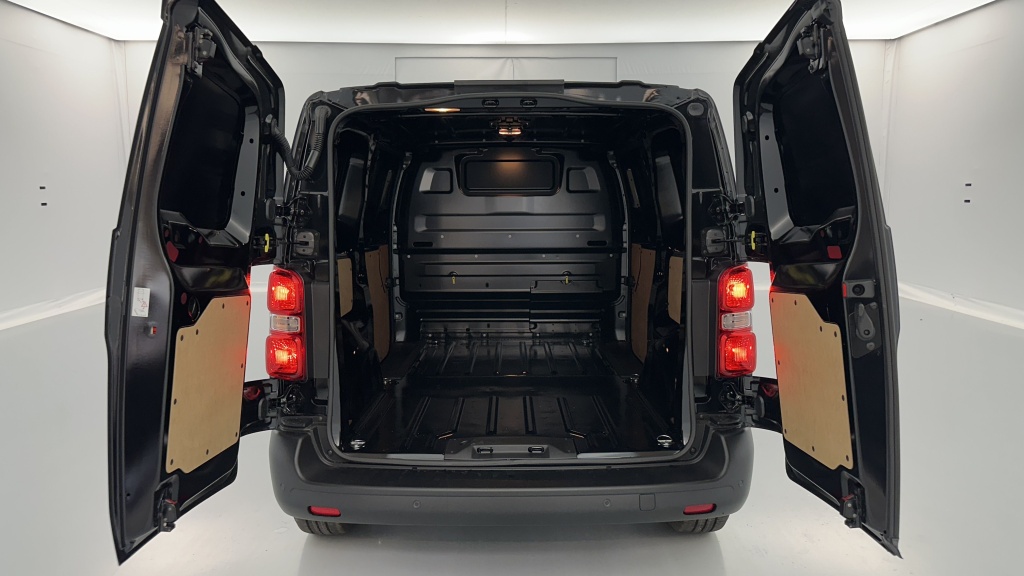 CITROEN Jumpy M 2.2 BlueHDi 180ch EAT8 - ref: 8-GLI00052551 - Photo 9