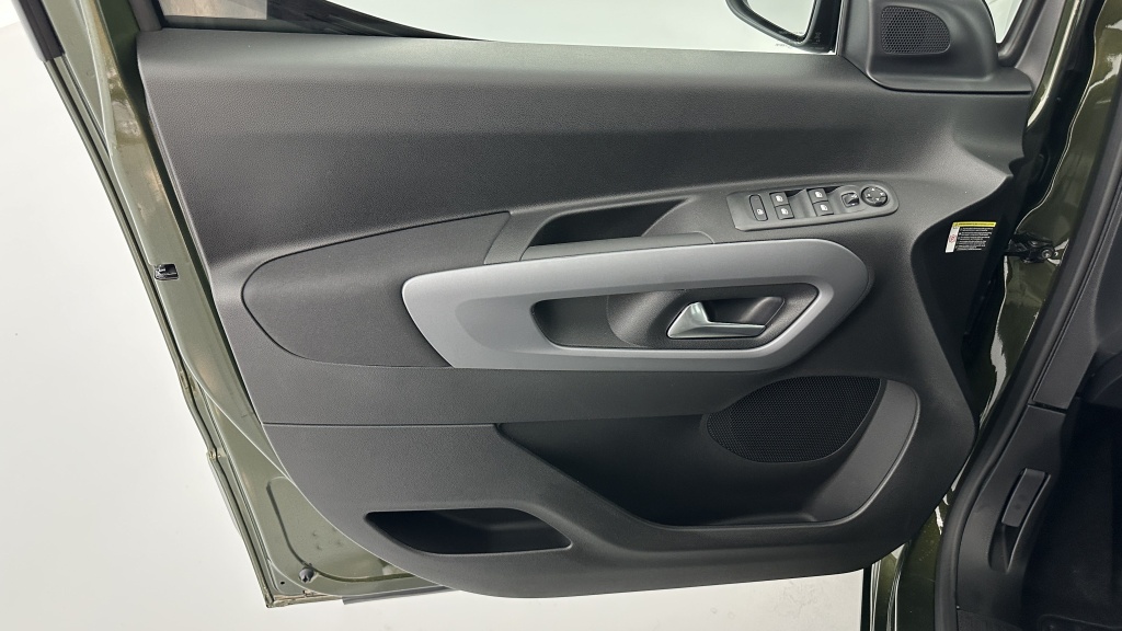 CITROEN Berlingo M 1.5 BlueHDi 130ch Plus EAT8 - ref: 8-GLI00088109 - Photo 13