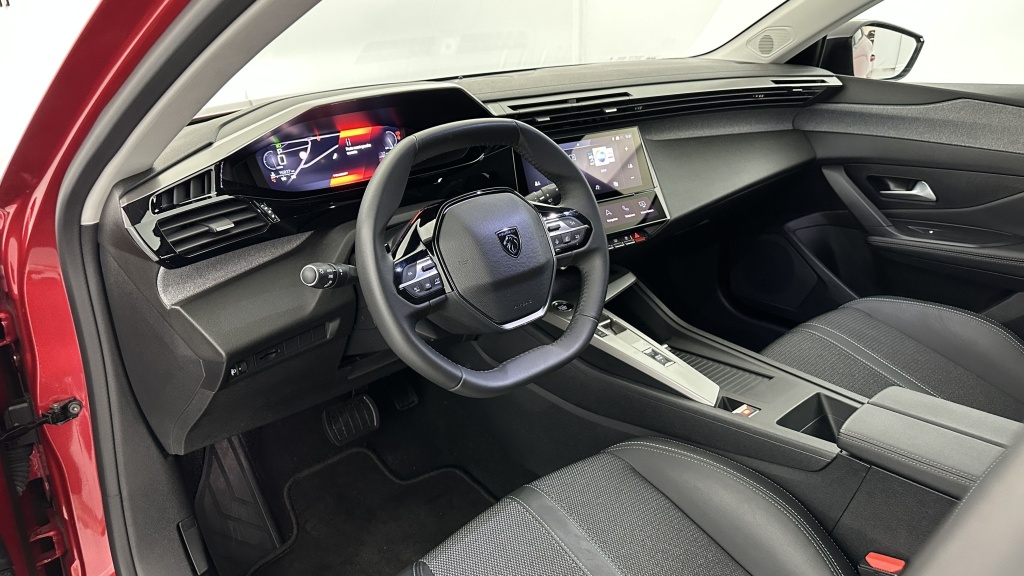 PEUGEOT 308 III 1.5 BlueHDi 130ch Allure EAT8 - ref: 8-GLI00090566 - Photo 6