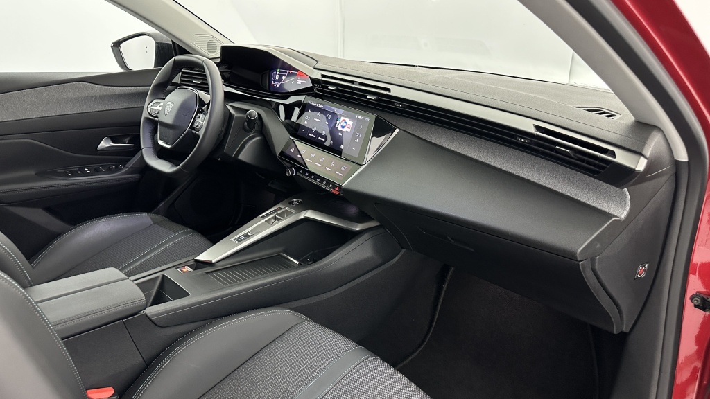 PEUGEOT 308 III 1.5 BlueHDi 130ch Allure EAT8 - ref: 8-GLI00090566 - Photo 8