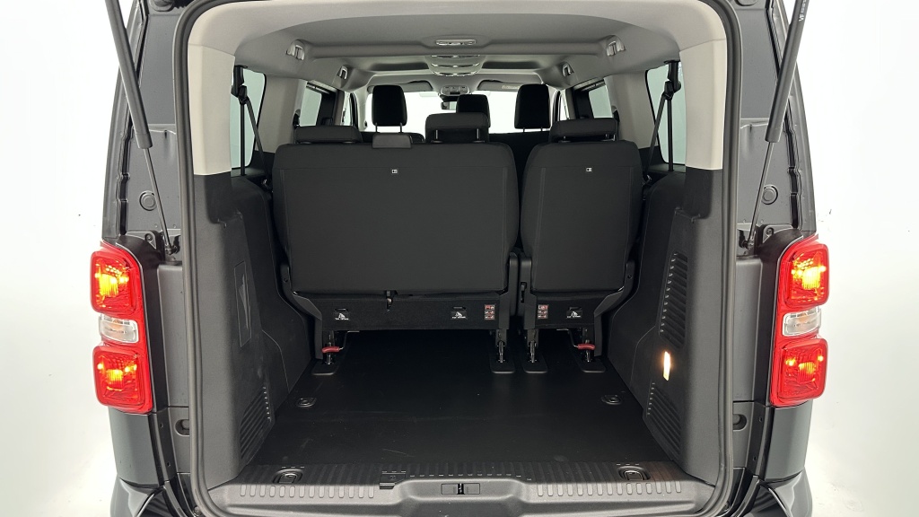 PEUGEOT Traveller XL 2.2 BlueHDi 180ch Business EAT8 - ref: 8-GLI00099514 - Photo 9